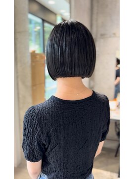 ミリ(milli Produce by ITAKURA) おさまるミニボブ