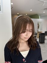 ソルア 上本町(solua) ヘーゼルベージュ / ブリーチなしダブルカラー / 20代/30代/40代