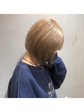 アンベリール 大名(Embellir) Rei ブロンドベージュ