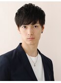 ツーブロックマッシュ 黒髪 束感ショート 韓国