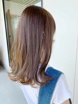 ラ メール ヘア デザイン(La mer HAIR DESIGN) アッシュブラウン×愛され系セミスタイル