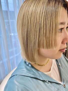 ネオリーブ チロル 横浜西口店(Neolive CiroL.) 個性派バング☆ステップカット【seira】