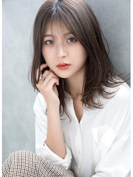 エレノア 国分寺(Eleanor) シンプルな外ハネ小顔ミディ♪