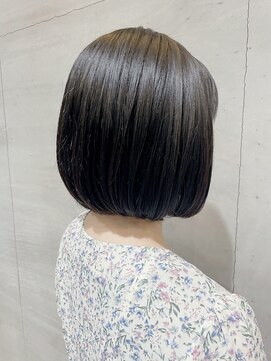 グラム バイ レイエレガンス(glam by REIELEGANCE) 大人可愛いナチュラルボブ20代30代40代