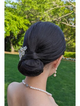 ヴィサージュジョイン(VISAGE join) タイトシニヨン