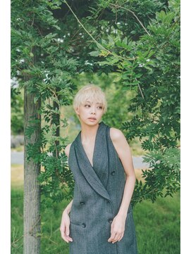 ピコラマノ(pico la mano) 金髪ベリーショート