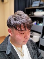 トレバー(Trever)&nbsp;フォワードのツーブロックスタイル