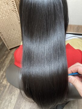 ユーリカ リチェルコ 四天王寺前夕陽ケ丘店 髪質改善カラー/アッシュブラック