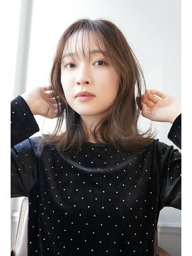 ネオリーブアイム 横浜西口店(Neolive aim) 外ハネミディアムヘア メルティカラーシースルバング【横浜】k