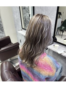 グラッジ 池袋(GLADGE) コントラストハイライト