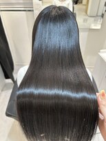 エミュスト(Emuest) 髪質改善トリートメント ☆