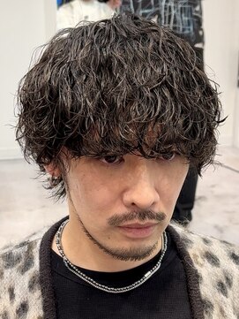 オーシャントーキョー 仙台(OCEAN TOKYO) 黒髪ミディアム波巻きマッシュミニウルフツーブロック