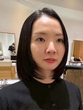 顔まわりカット/ハッシュカット/ミディアム/ナチュラル