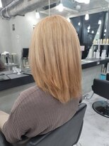 エンディアリング 東銀座(Endearing)&nbsp;レイヤーカット/イメチェン/ホワイトブロンド/シャドウレイヤー