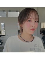 ノーティ(nouty)&nbsp;ブリーチデザインカラーを施したレイヤーショートスタイル