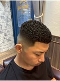 上野/刈り上げセンターパート/波巻きツイストスパイラル