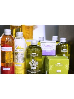 エイジングと育毛促進するヘッドスパ♪"頭皮と根本から健康にキレイに"を目指し、お悩みを解決致します♪