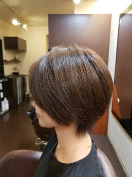 ヘアメイク ビス(Hair Make Bis.) ショートボブ