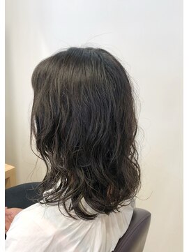 サロン マーニ(salon m ni) ミディアム×ゆるウェーブパーマ