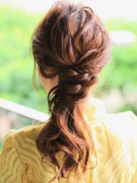 エムスラッシュ センター南(M.SLASH) ラフなダウンスタイルアレンジ/大人アレンジ/センター南