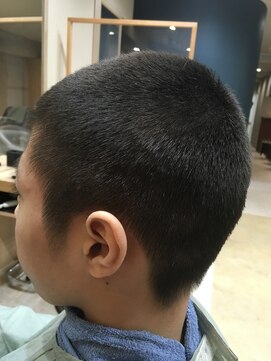 ヘアサロンアンドヘアメイクディー(hair salon hair make D) 仙台D　子供カット キットカット 丸み 清潔感 黒髪ボウズstyle