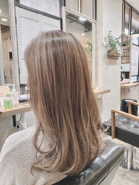 アルベロ(ALBERO) バレイヤージュ