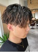 波巻きスパイラルパーマセンターパート波巻きパーマツーブロック