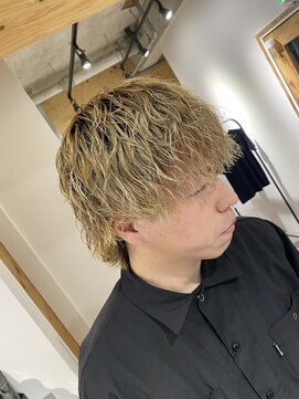 クオル 立川(QOL) 縦落ちパーマ ブリーチパーマ ケアパーマ ツイスパ 波巻きパーマ