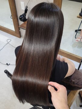 スリー(THREE) 髪質改善トリートメント 縮毛矯正 髪質改善ストレート 酸性