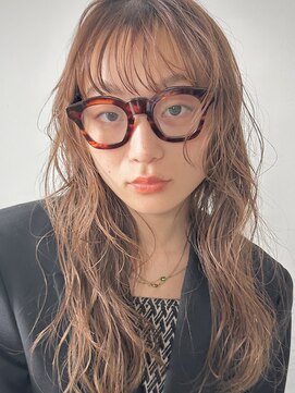 ディッセンバー 神宮前(December) シアーベージュ/ミディアム/顔まわりレイヤー/ボブ