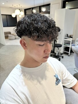 エルモ(ELMO.) 波巻きスペインカールスタイル