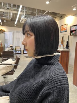 ルックアット(Look at) 【Lookat】20代30代40代 ボブ 切りっぱなし スクエアボブ