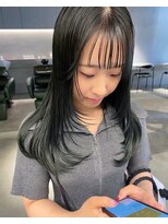 卵型ホワイトグレージュミニウルフデジタルパーマチェリーブラウ
