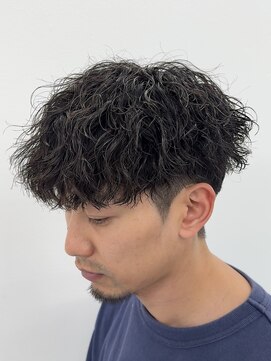 ビカムメンズヘアー 栄店(become men's hair) 大人縦落ちパーマ/色気/余裕/名古屋メンズパーマ