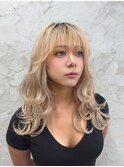レイヤーカット/ハイトーン/ウェーブ巻き