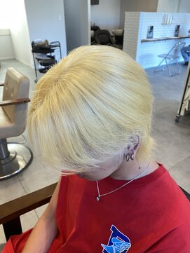 ジュール メンズ 大分(Joule men's) ブロンドカラー/センターパート/ブリーチ/[大分駅]