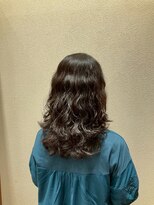 アクセ&nbsp;大人可愛いゆるふわニュアンスパーマ似合わせカットセミロング