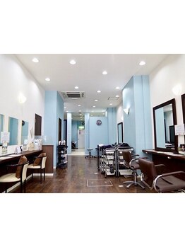 “ほっこりとした雰囲気”が魅力のサロン☆髪のお悩みやご要望をしっかり汲み取り理想のスタイルを実現！