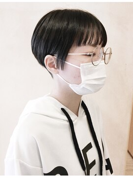 モリオ フロム ロンドン 成増店 【morio成増/一戸】大人かわいいマニッシュ刈り上げショート