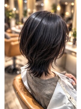 クオリス 上板橋店(QUALIS) 20代30代◎小顔見せ外ハネくびれショート×透明感カラー