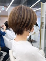 オーロ Costa西宮北口(ORO)&nbsp;大人可愛い20代30代40代小顔ひし形ショートボブ丸み前下がり