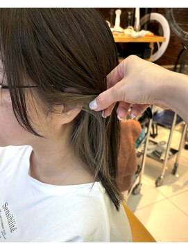 ヘアールーム(Hair Room) くすみベージュ　イヤリングカラー