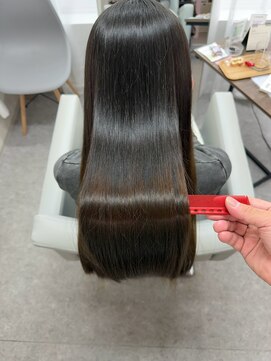 ランプシー 鹿児島中央(Lampsi) ハッシュカットグレージュデザインカラー鹿児島中央