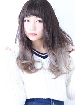 ブルーフェーセス 表参道(blue faces) 『bluefaces』クールフェミニンホワイトグレーグラデーション