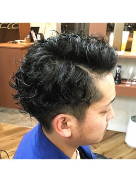 ロヘア(LOHEA) ツーブロックパーマ