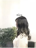 ネイビーカラー