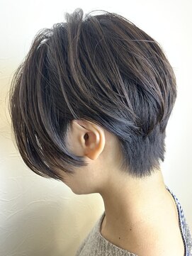 ミザルー(Misirlou) 刈り上げ＆ナチュラル2ブロ