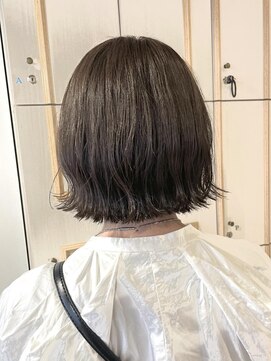 ネオリーブ チロル 横浜西口店(Neolive CiroL.) こなれボブヘア＊切りっぱなし＊柔らかベージュ