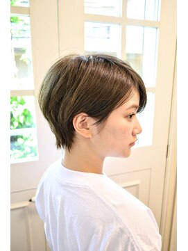 ハウスアンドヘアーワークス(House&Hair works) 前髪長め大人小顔ショート30代40代50代 藤沢