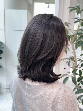 ザックギンザ(ZACC ginza) オリーブベージュ/外ハネ/くびれボブ/ミディアム